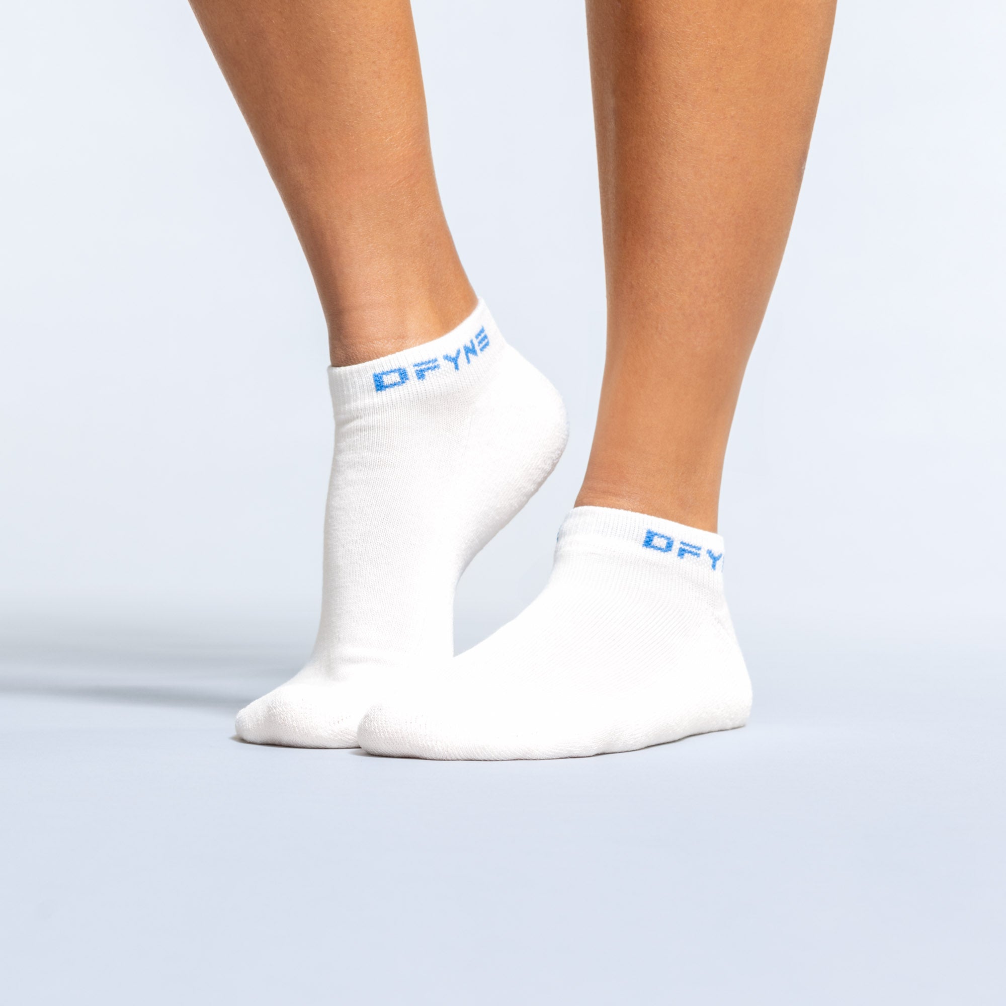 Calcetines DFYNE Revive Ankle Mujer Blancos Azules | 1843-OXYCI
