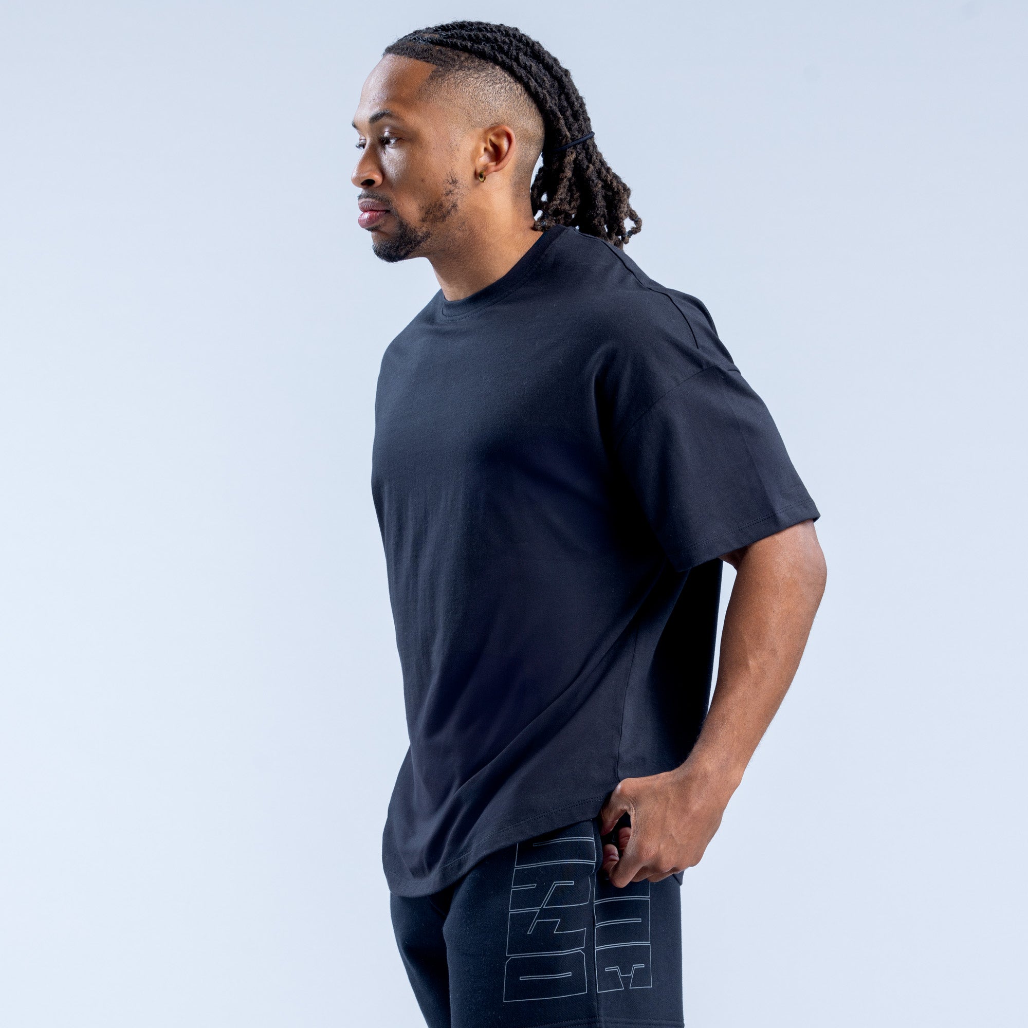 Camiseta DFYNE Recharge Graphic Hombre Negros | 9843-SDVMB