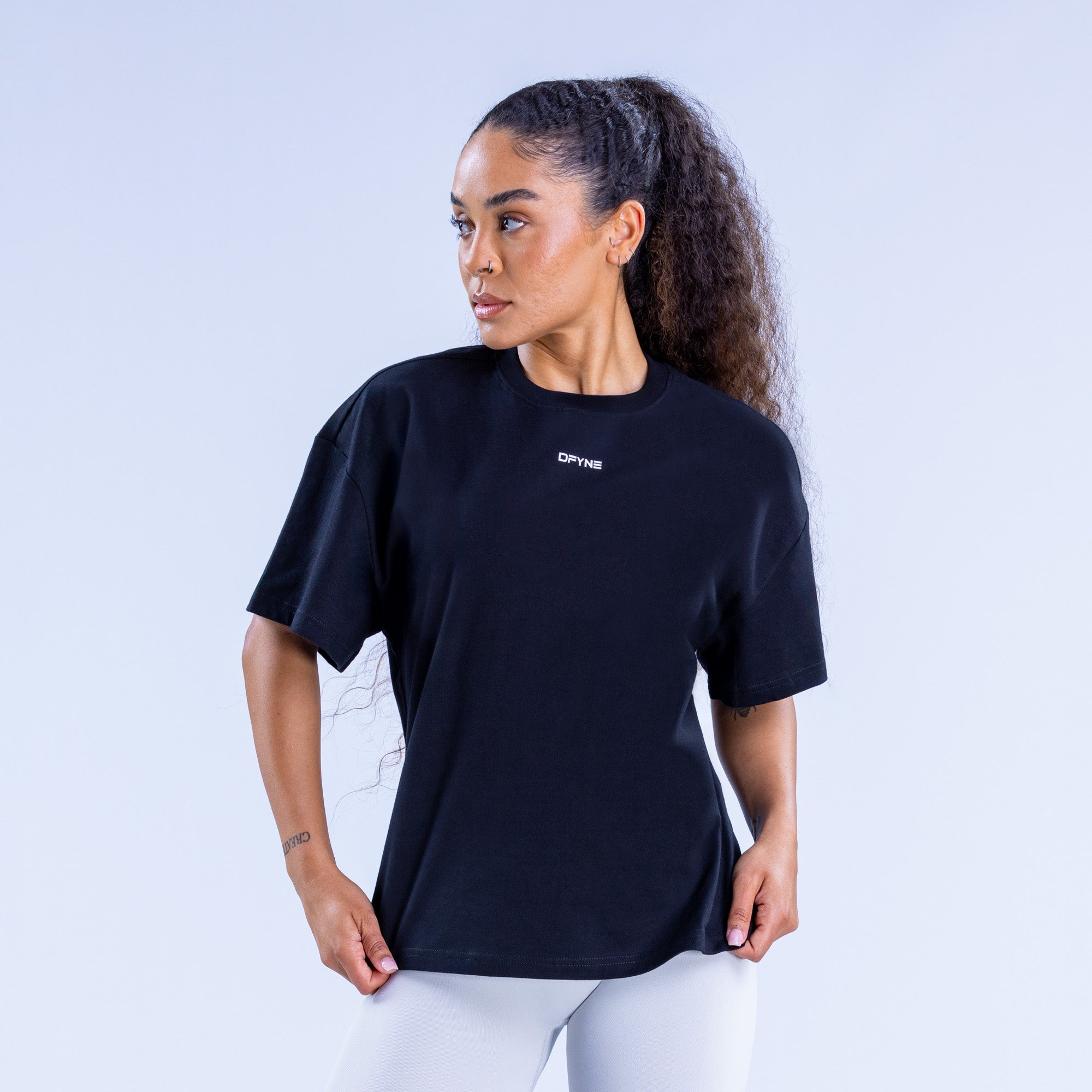 Camiseta DFYNE Revive Boxy Mujer Negros | 8043-JBSFA