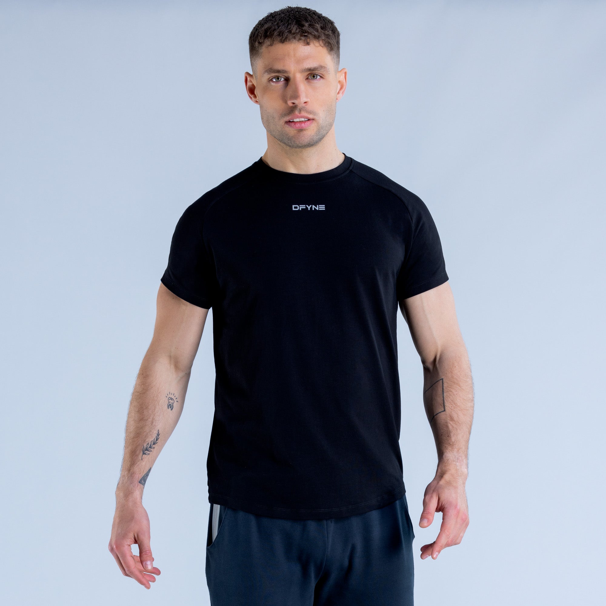 Camiseta DFYNE Stealth Hombre Negros | 2508-CGKFB