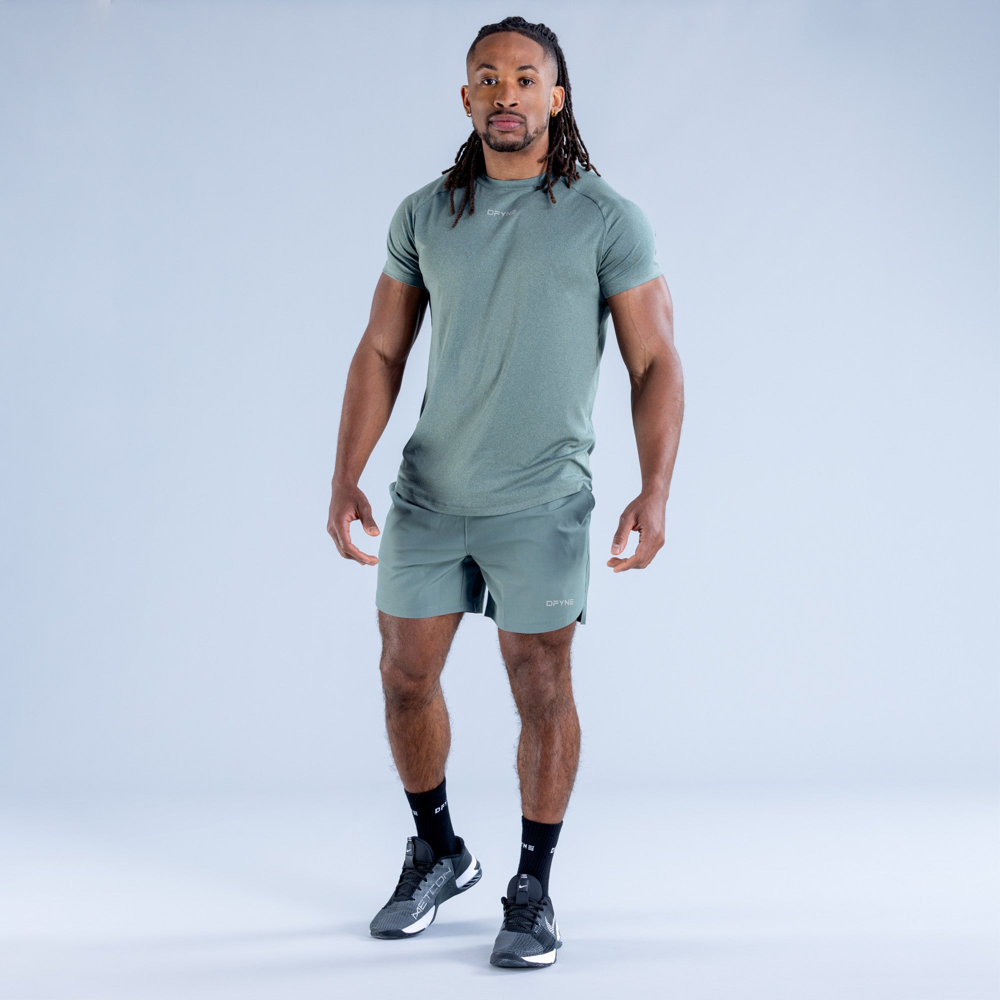 Camiseta DFYNE Stealth Training Hombre Verde Oliva | 6723-FAVEU