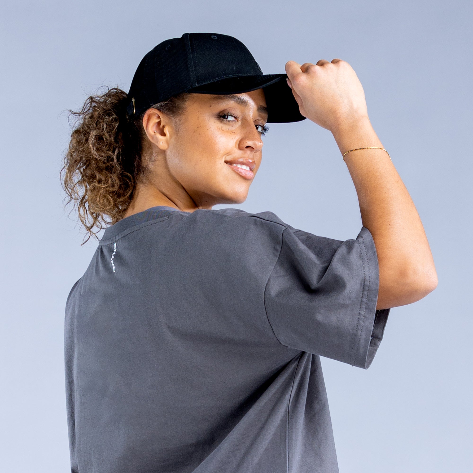 Gorra DFYNE Signature Mujer Negros | 6170-MQUBV