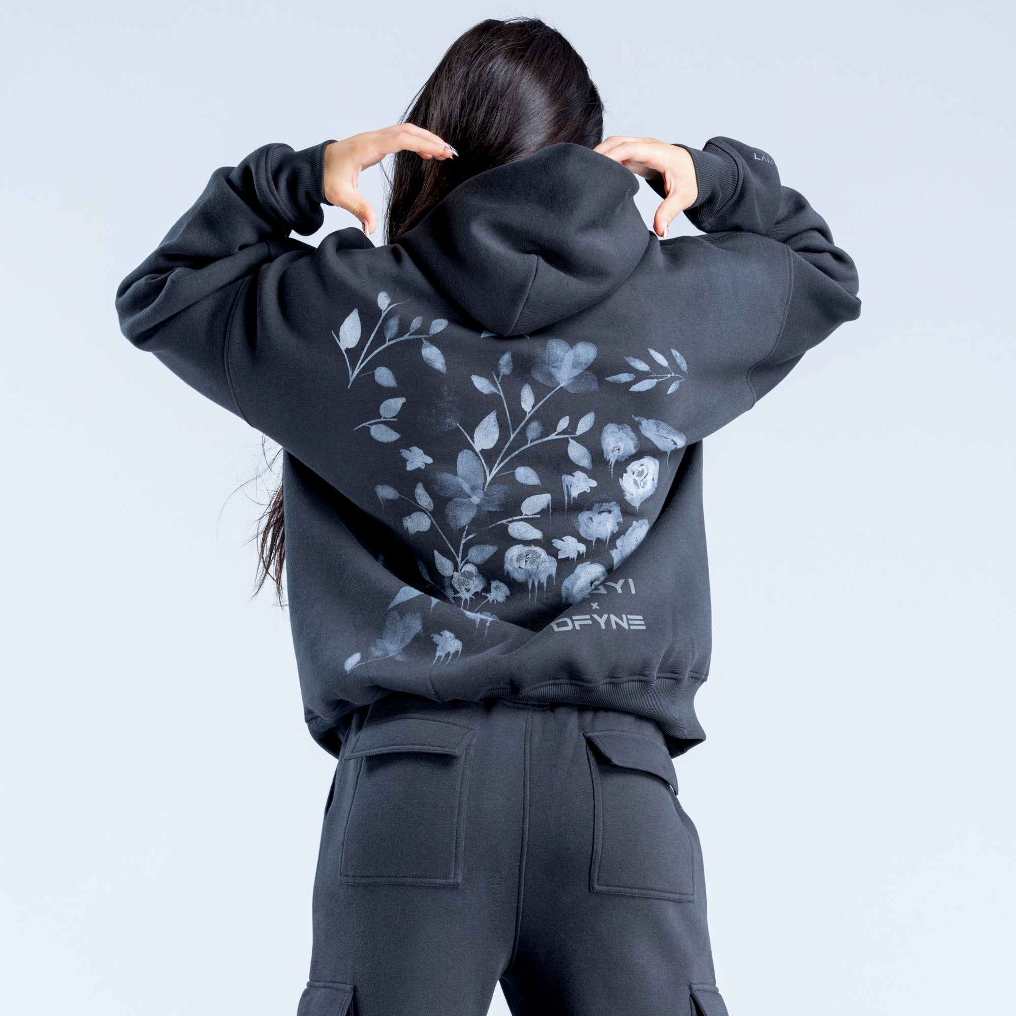 Sudadera con Capucha DFYNE Lanyi Edit Oversized Mujer Negros | 7351-MCENT