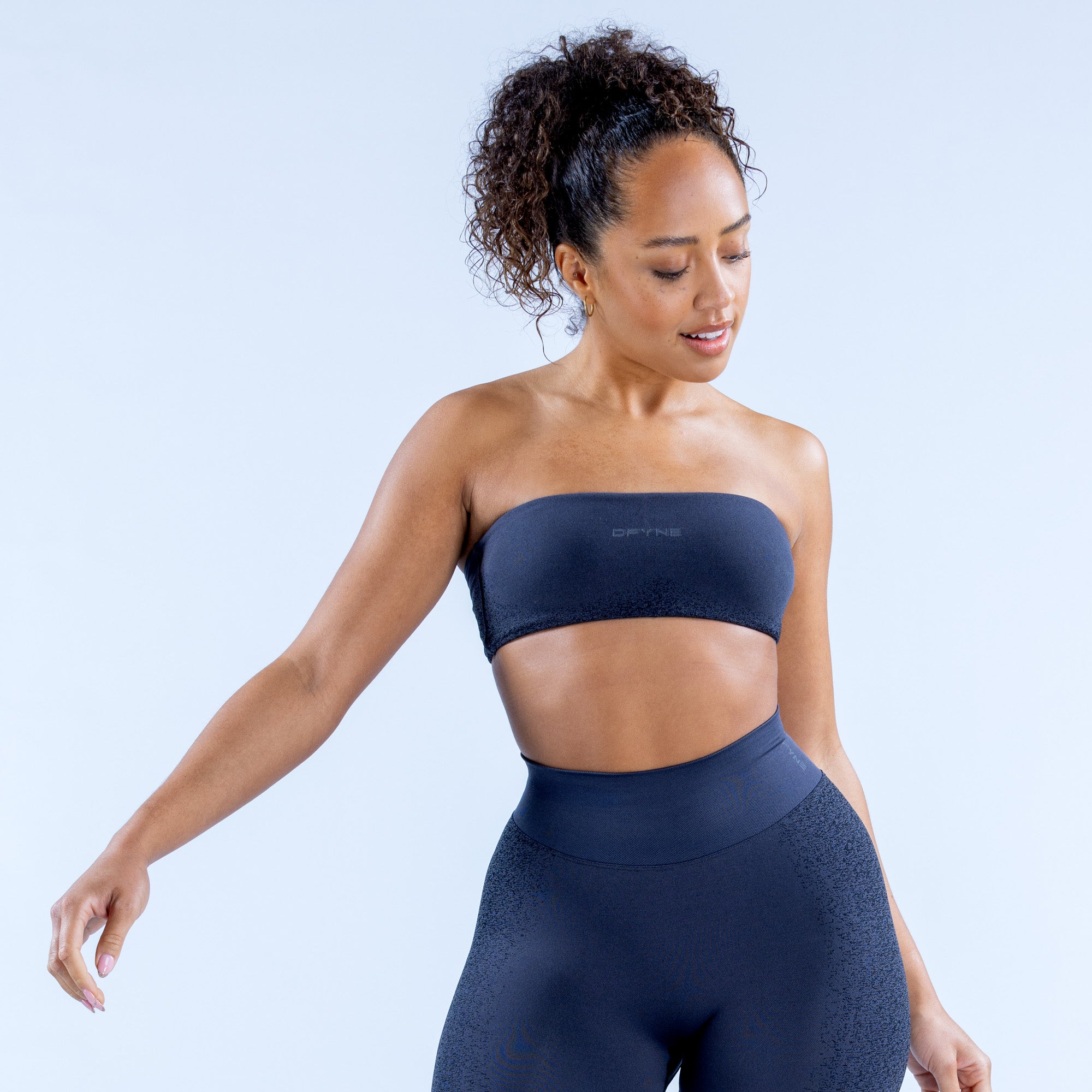 Sujetador Deportivo DFYNE Ignite Bandeau Mujer Grises | 7603-GWTRI