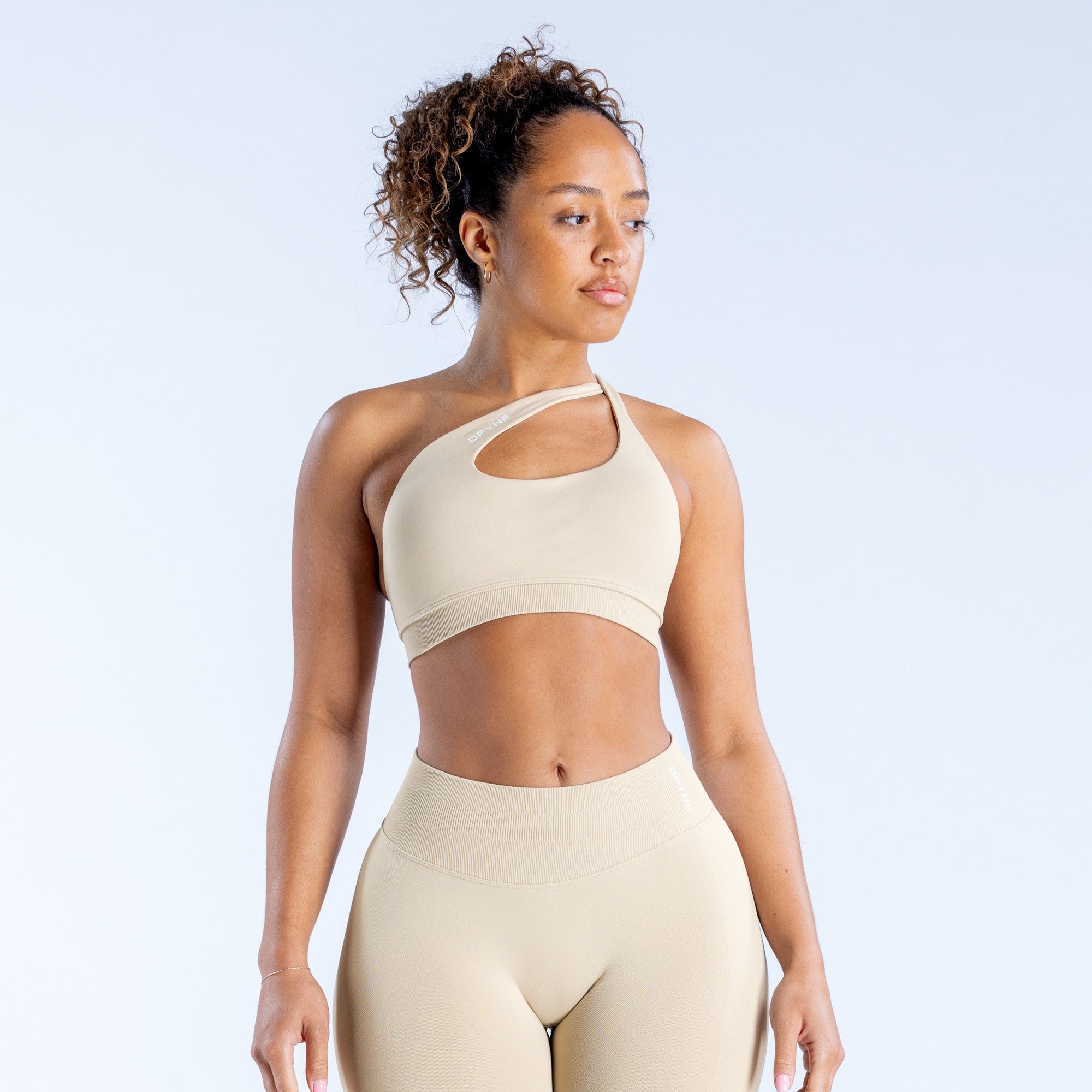 Sujetador Deportivo DFYNE Impact Asymmetric Mujer Beige | 9452-VMQUH